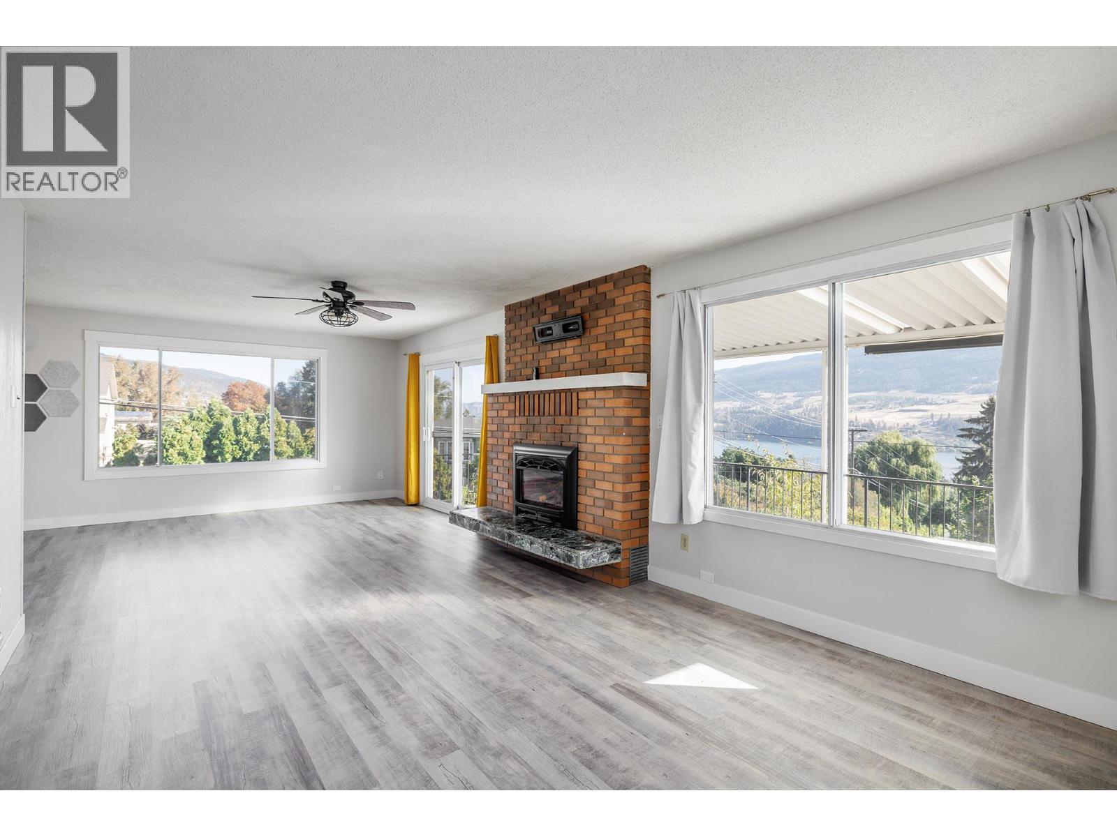 2575 Robinson Road