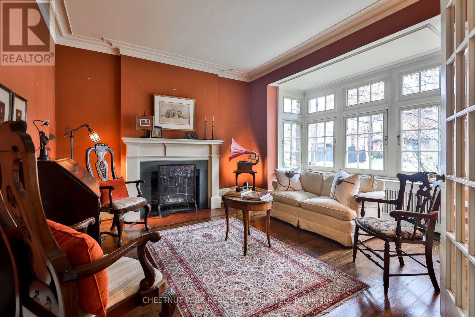 127 ROXBOROUGH DRIVE