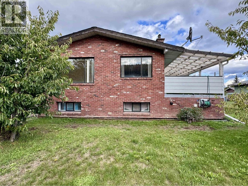 4020 1ST AVENUE, SMITHERS, BC V0J 2N0 - Image 3301860350.jpeg?d=l