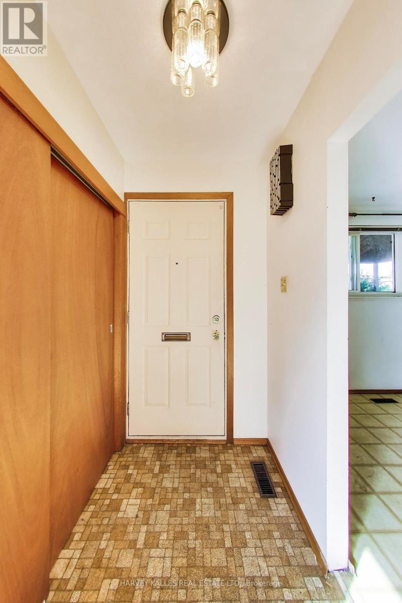 3760 WOODRUFF CRESCENT