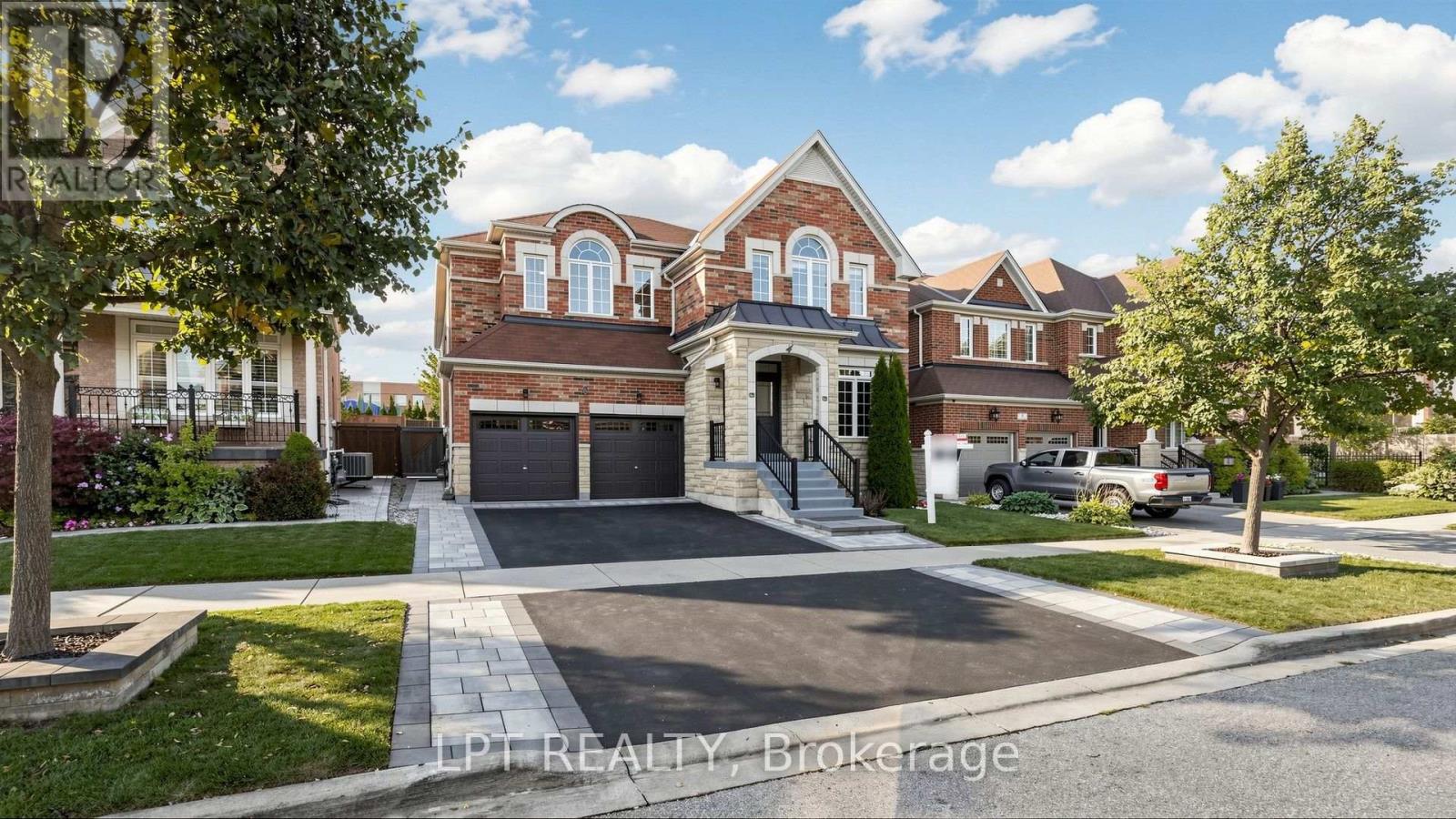 4 PLENTYWOOD DRIVE