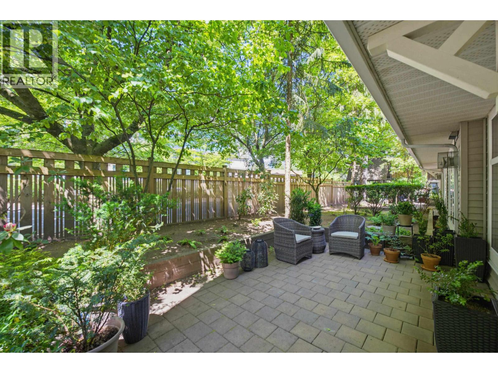 1071 LYNN VALLEY ROAD