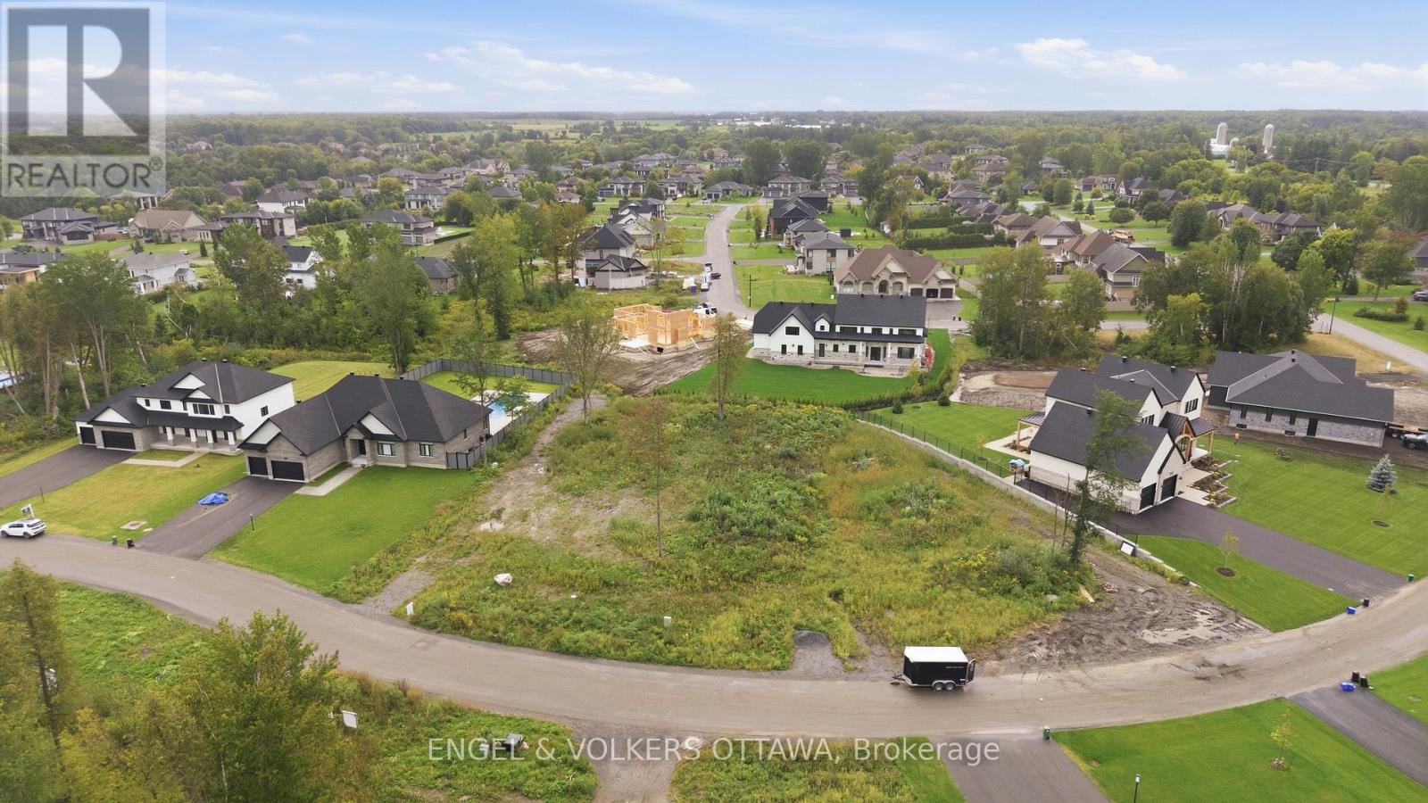 261 CABRELLE PLACE