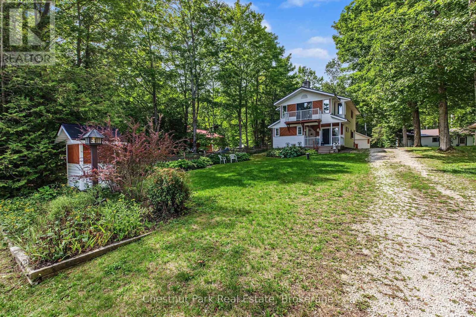 271 ISTHMUS BAY ROAD