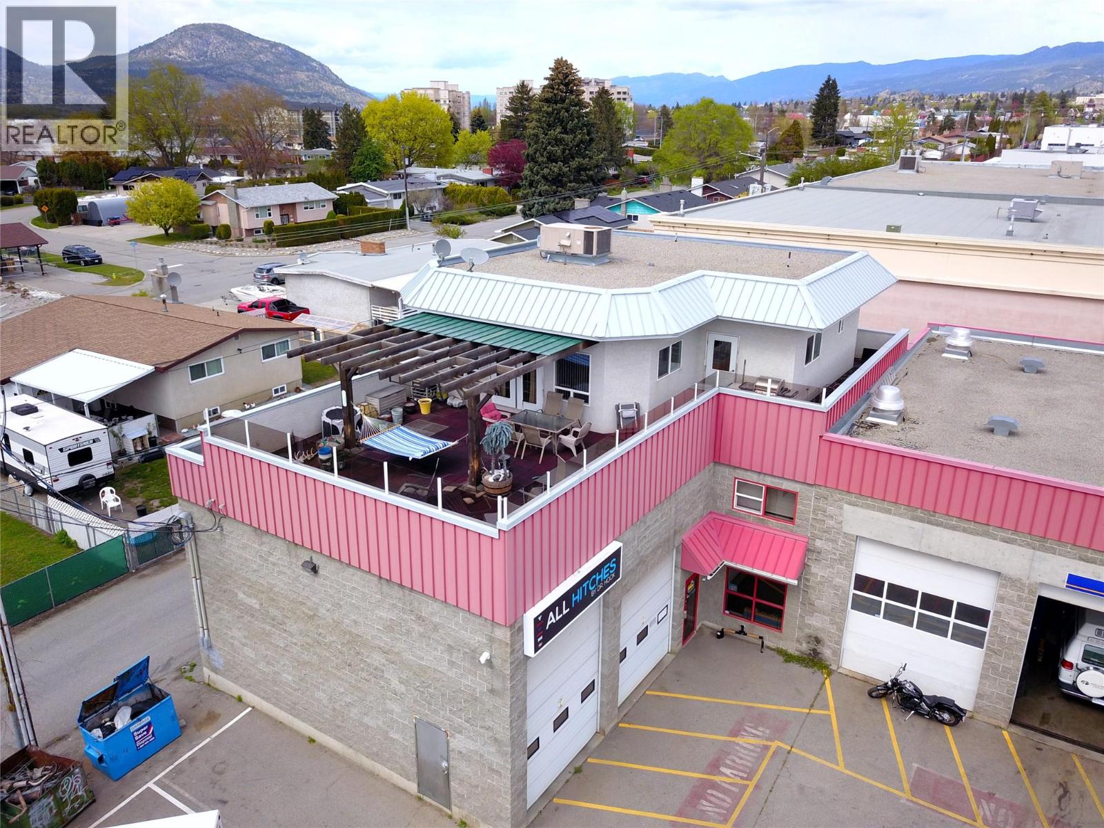 2595 Skaha Lake Road