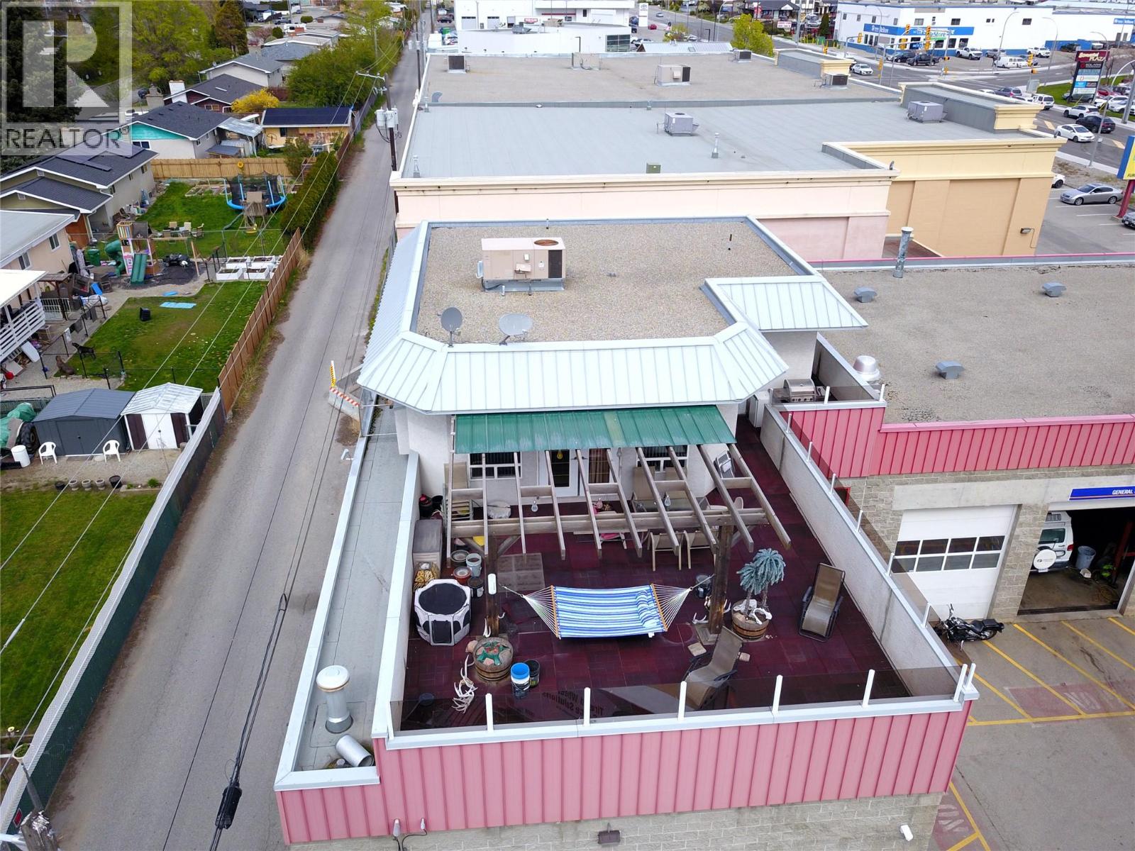 2595 Skaha Lake Road