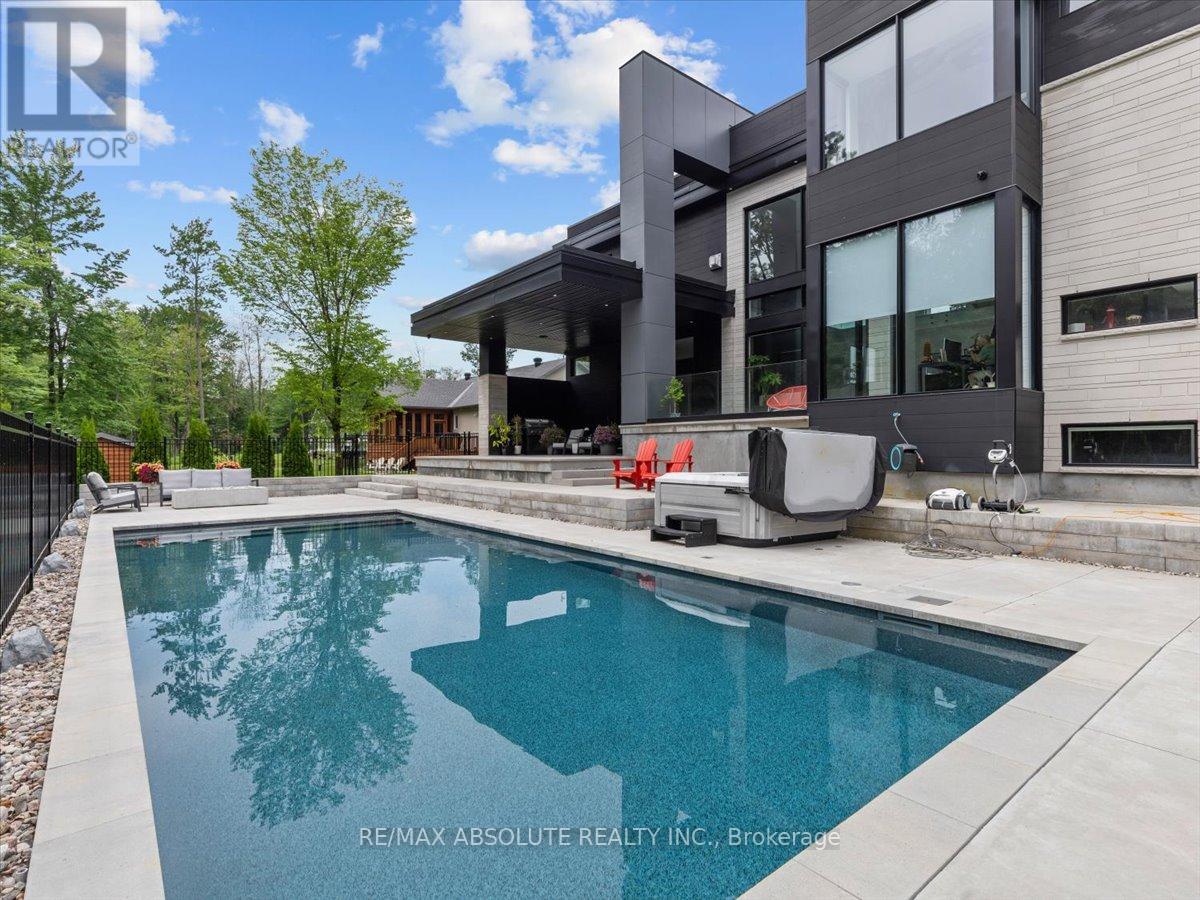 553 SHOREWAY DRIVE