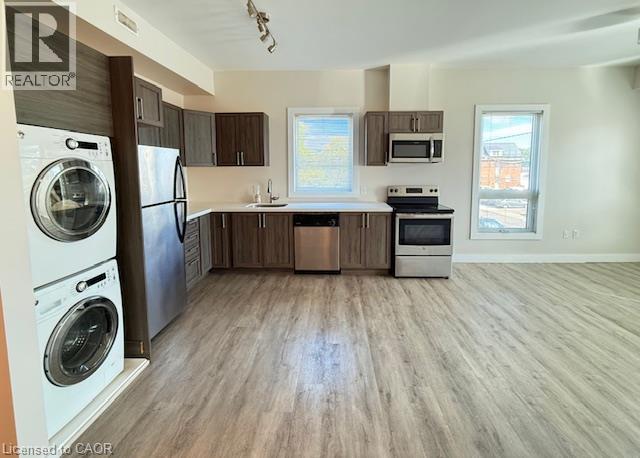 161 WELLINGTON Street N Unit# 202