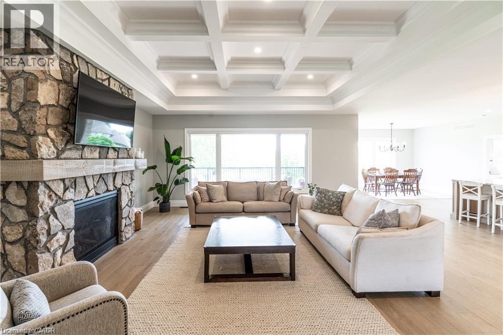 21 HUDSON Drive