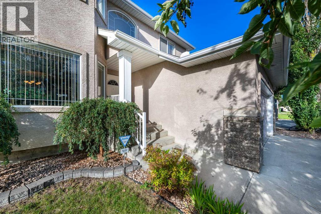 112 Cove Crescent