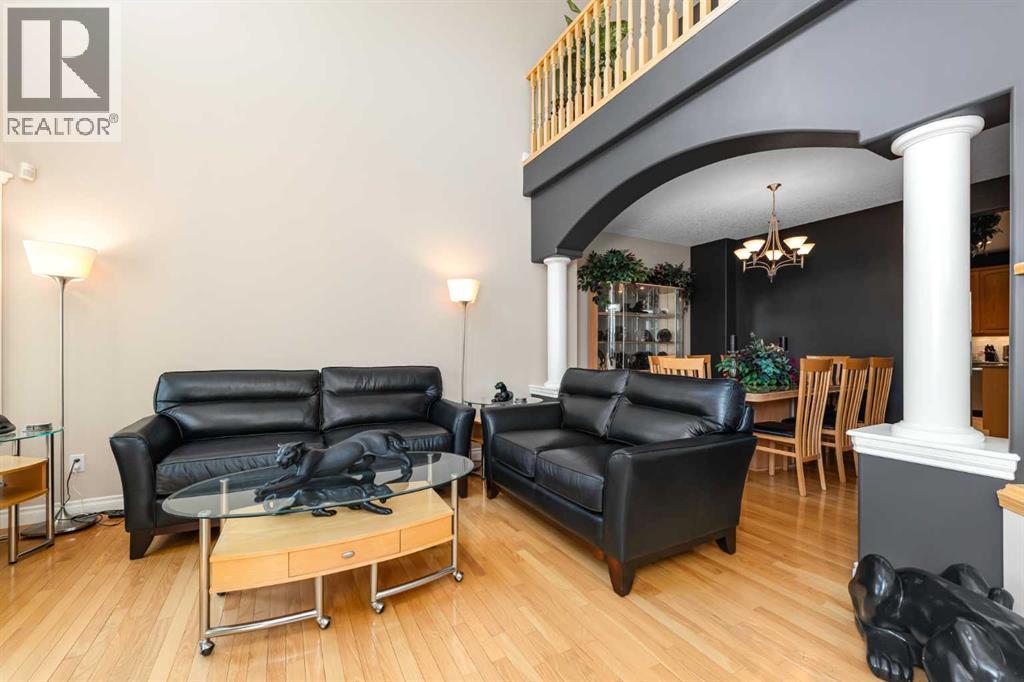 112 Cove Crescent