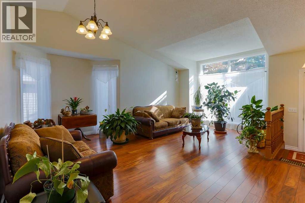 94 Athabasca Crescent