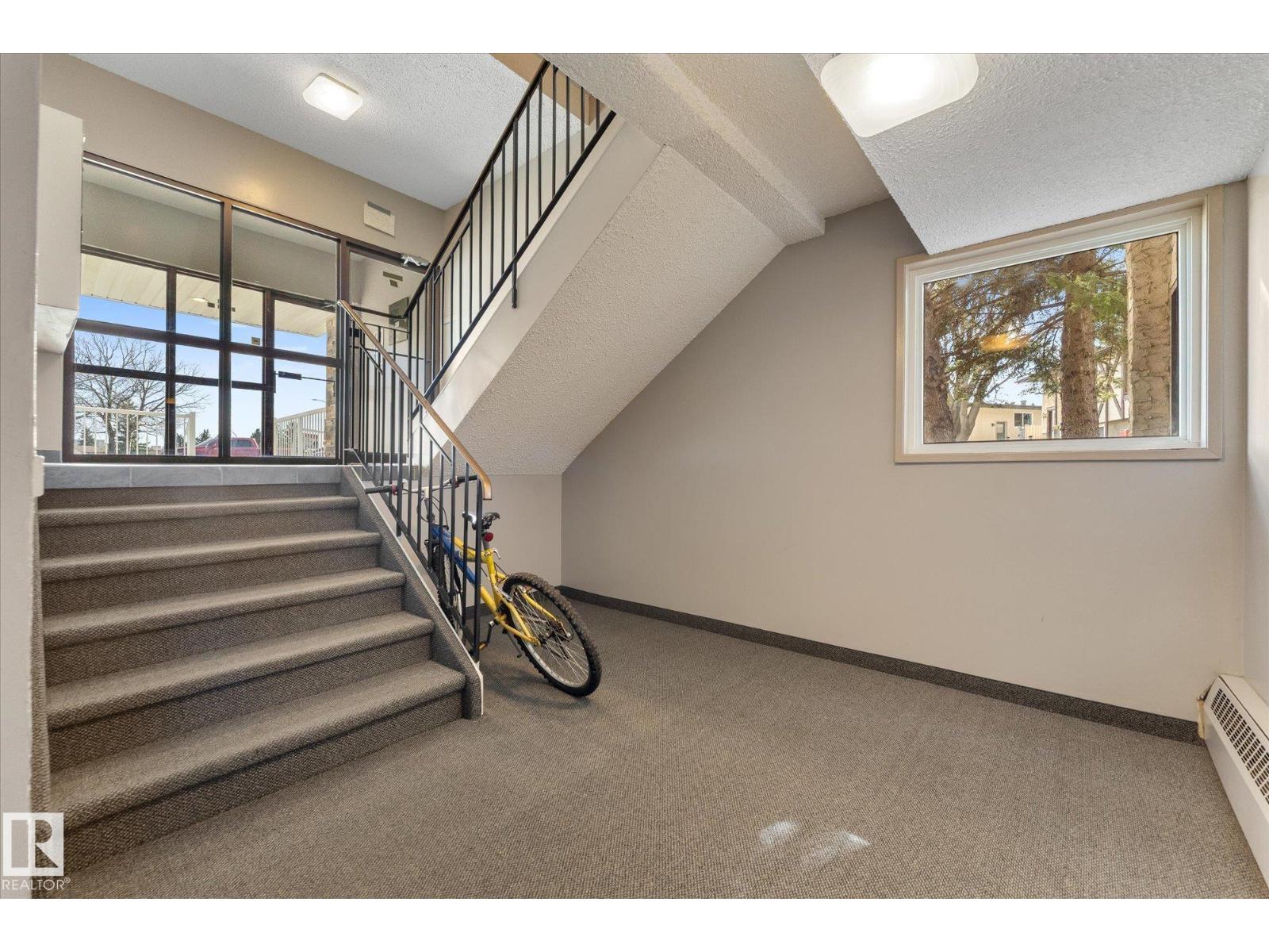 #101 51 BROWN ST