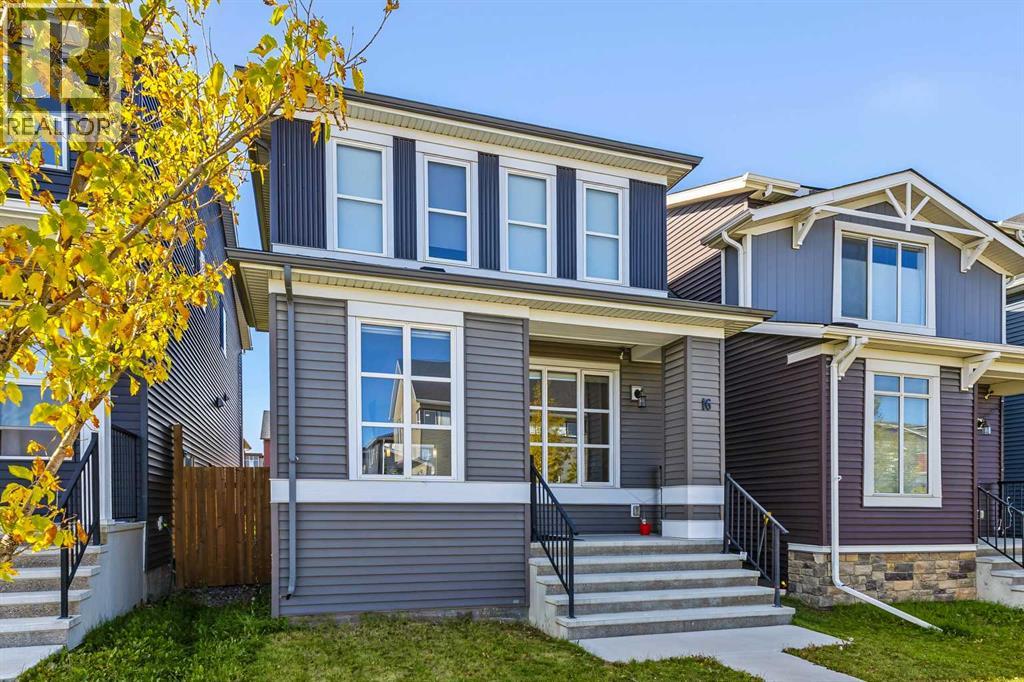 16 Howse Crescent NE