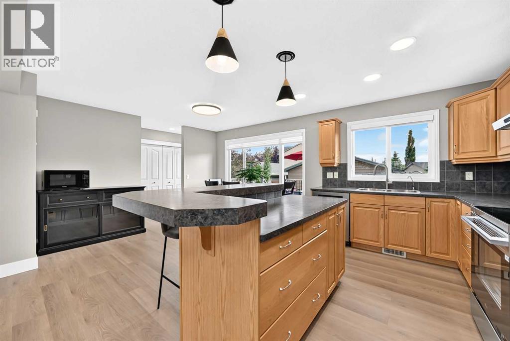 111 Coventry Hills Drive NE
