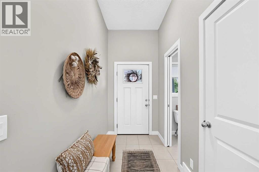 135 Reunion Loop NW