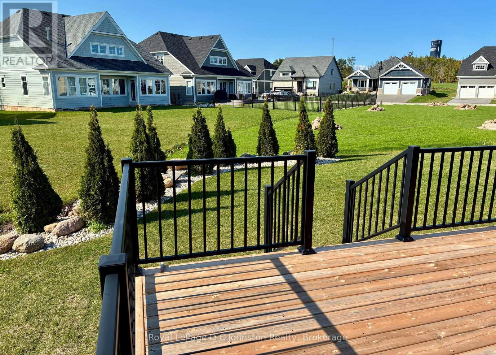 546 ALGONQUIN TRAIL