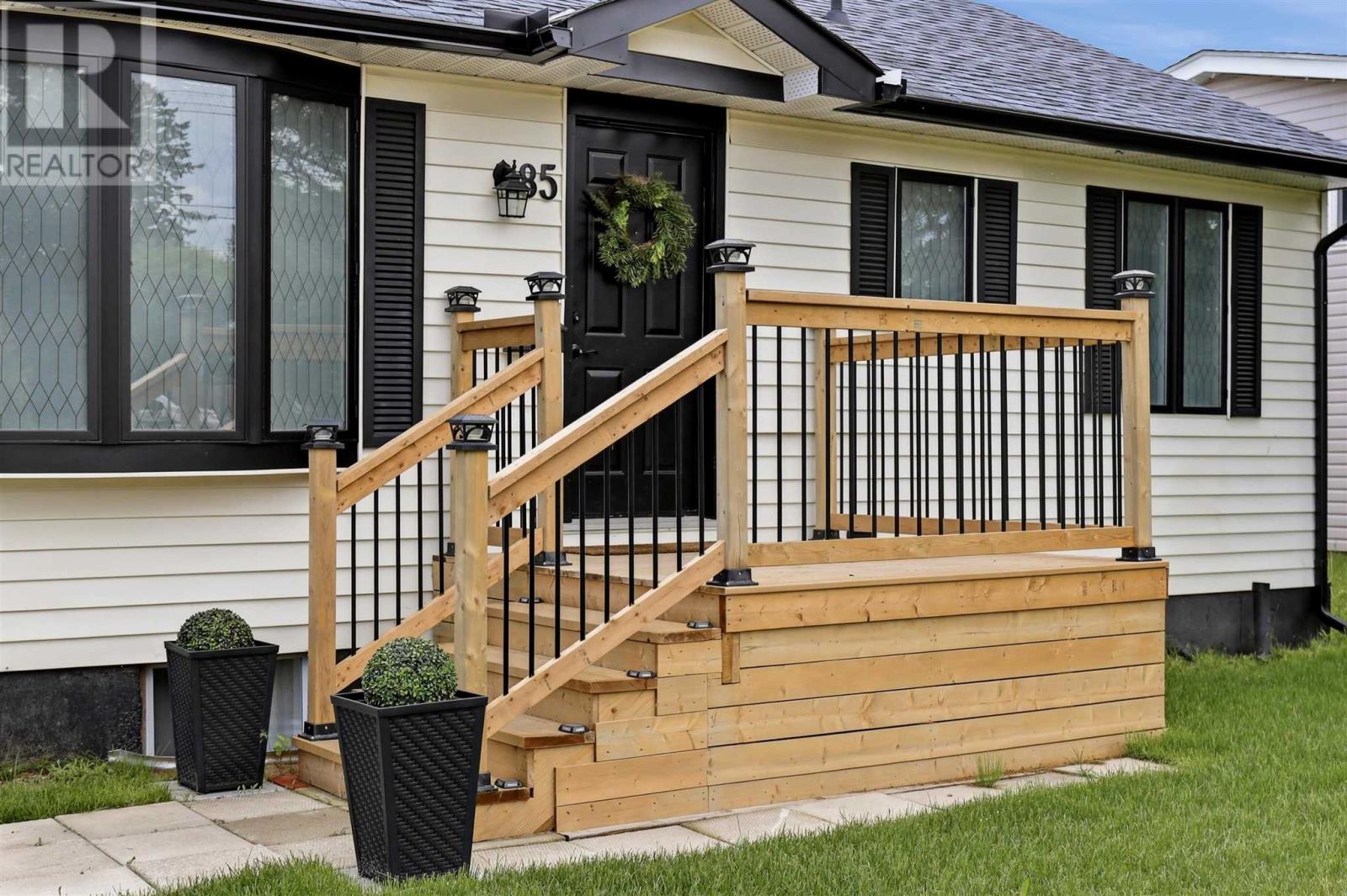 85 Anna ST - Photo 3