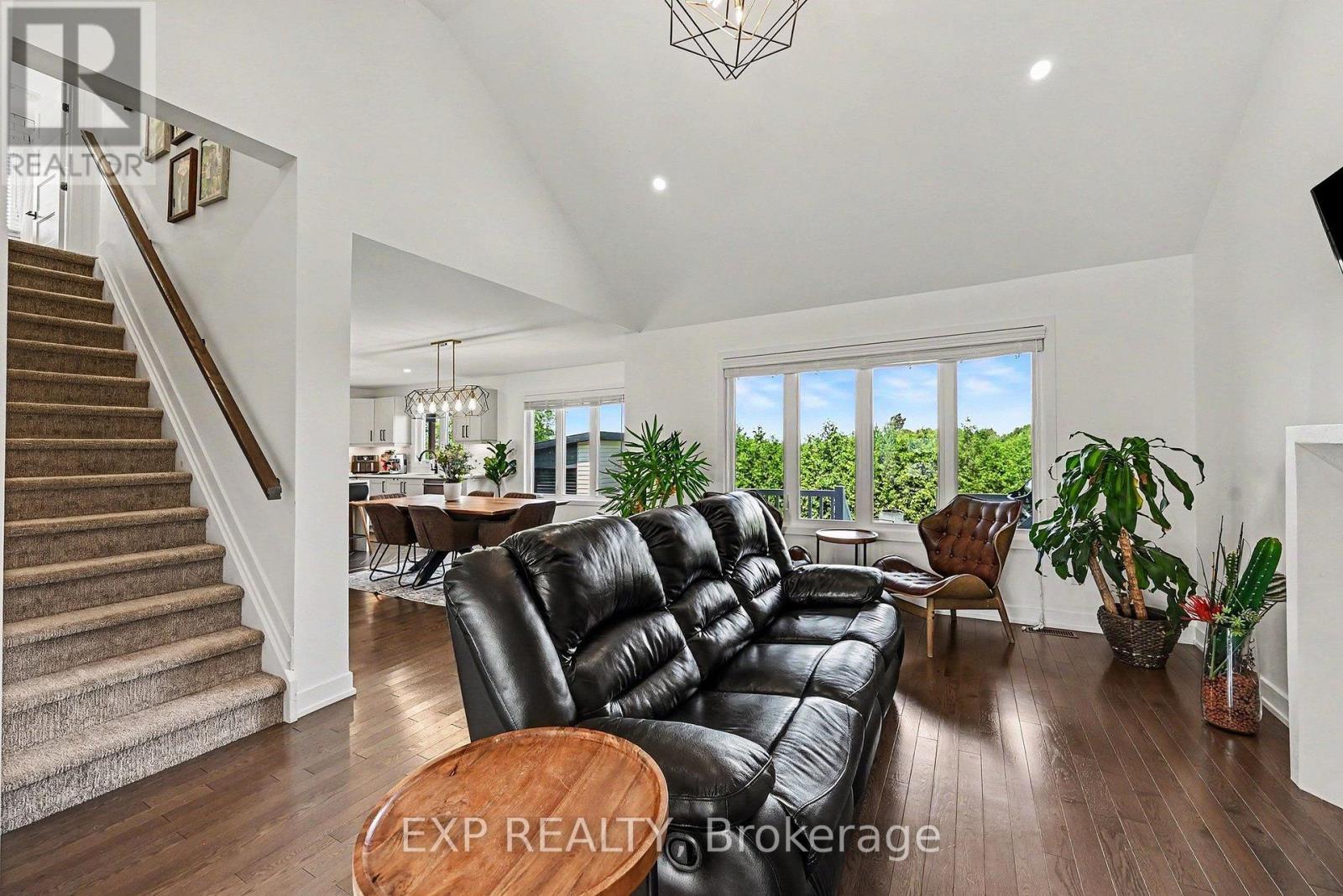 306 MOISSON STREET