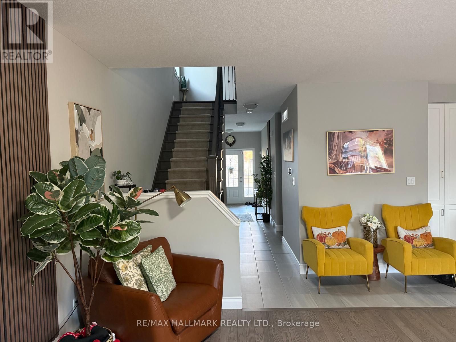 UPPER LEVEL (MAIN & 2ND) - 851 ROBERT FERRIE DRIVE