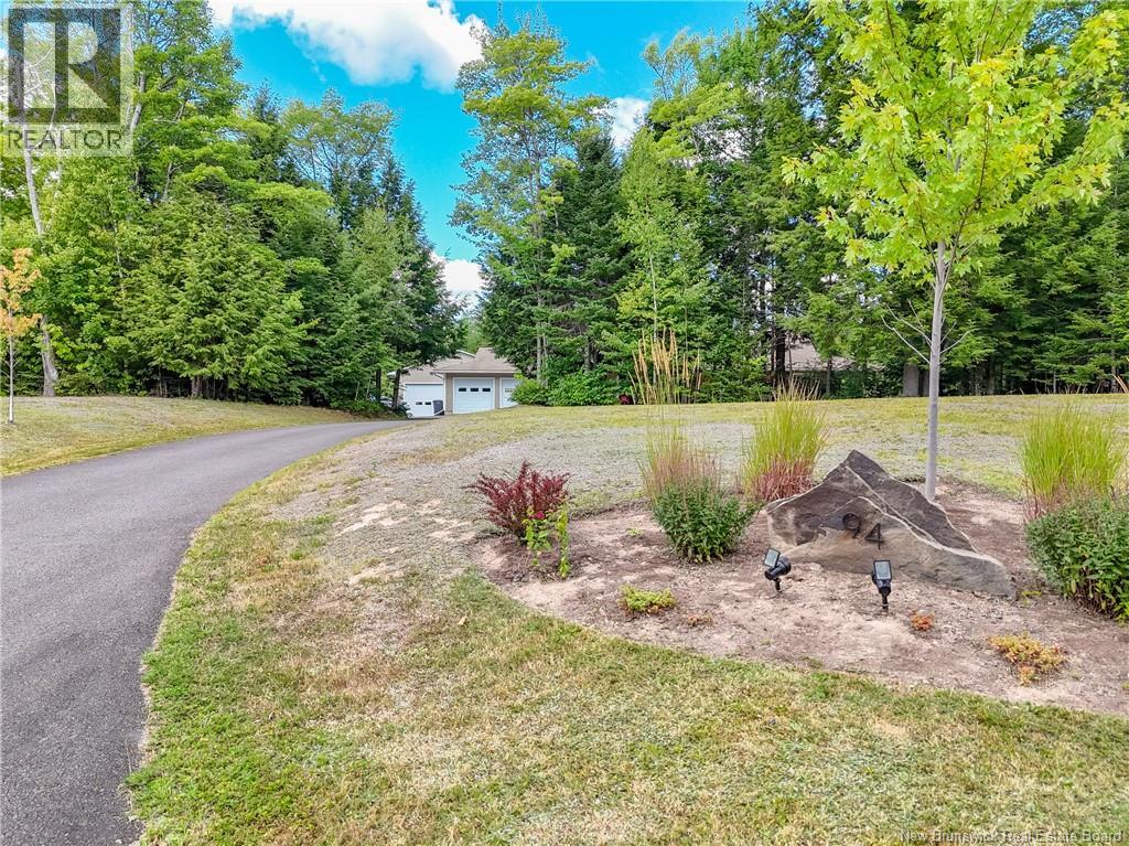94 Mataya Drive - Photo 2
