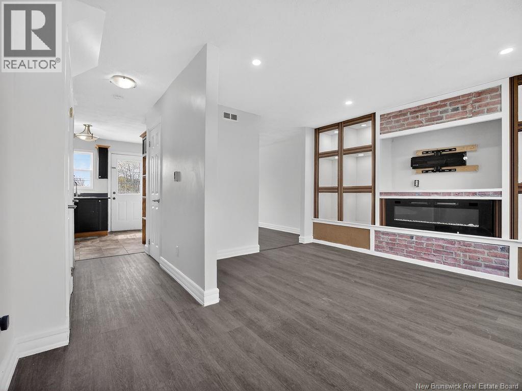 86 Lonsdale Drive - Photo 4