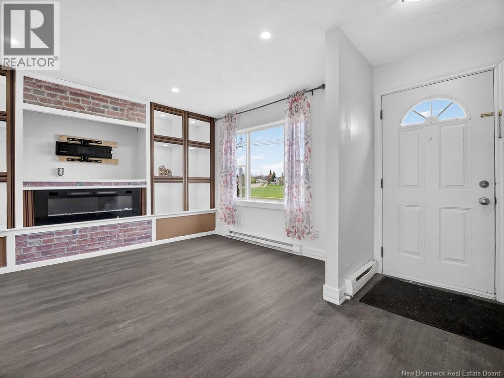 86 Lonsdale Drive - Photo 3
