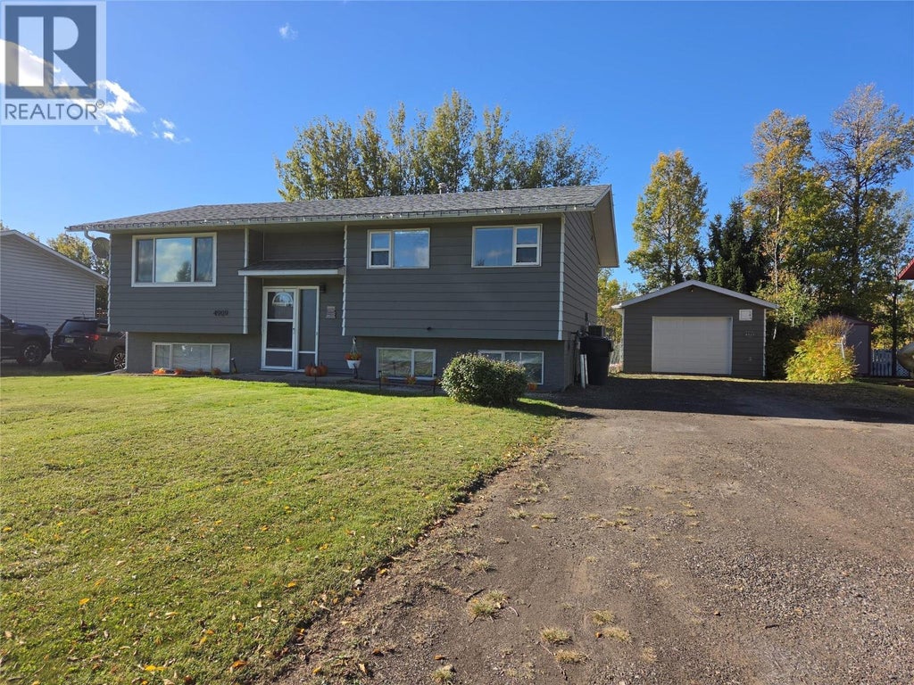4909 45 STREET NE, CHETWYND, BC V0C 1J0 - Image 2685492483.jpeg?d=l
