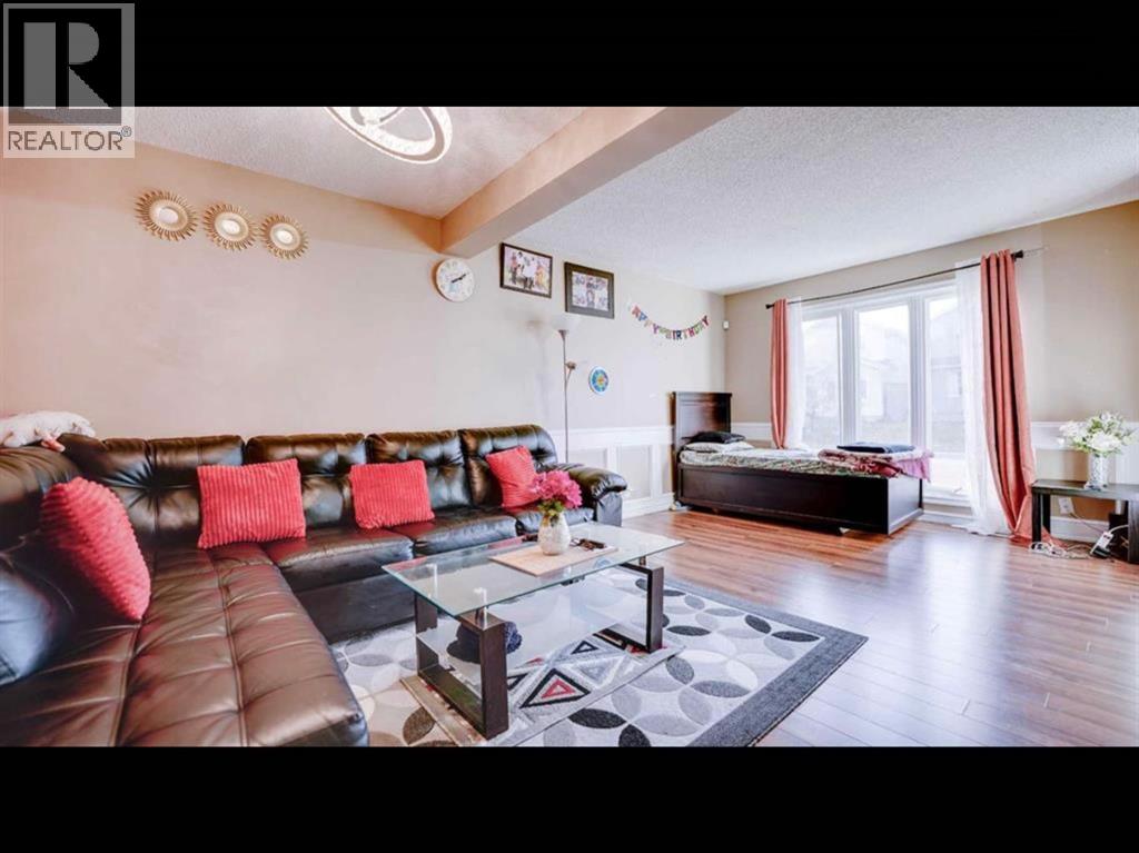 95 Castlegreen Close NE