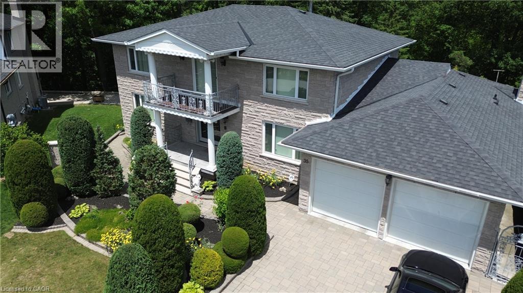 35 GLEN PARK Court