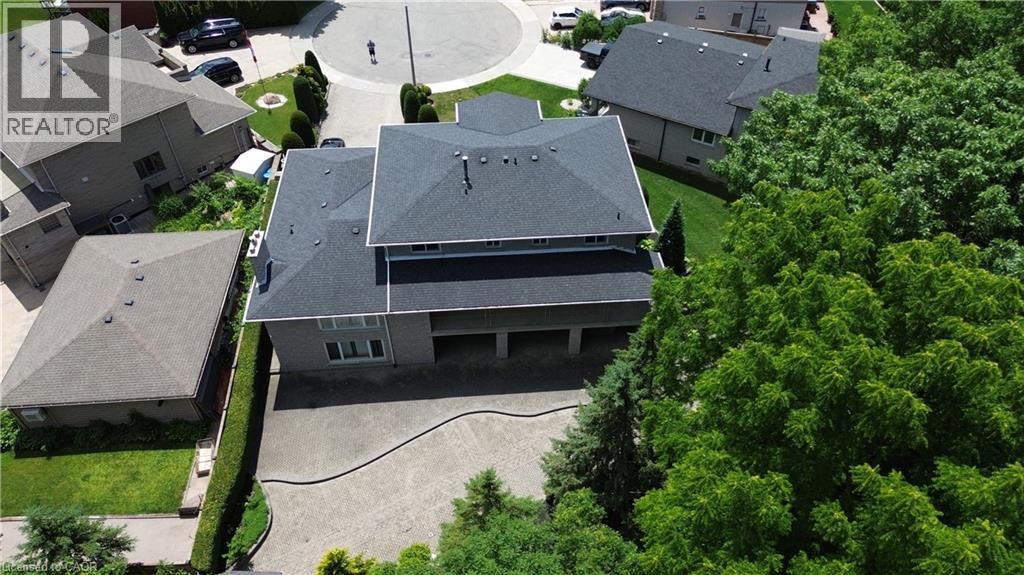 35 GLEN PARK Court