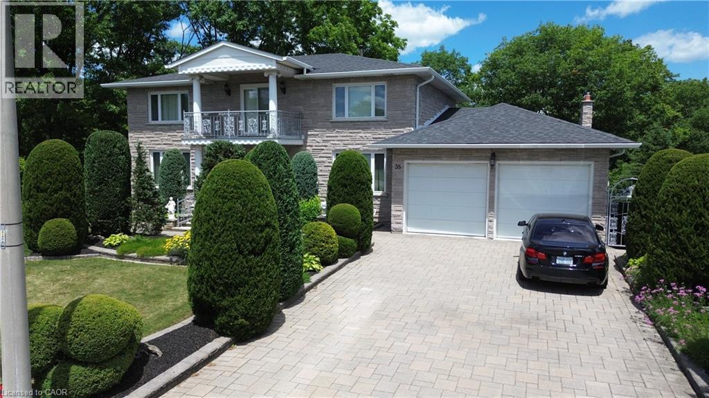 35 GLEN PARK Court
