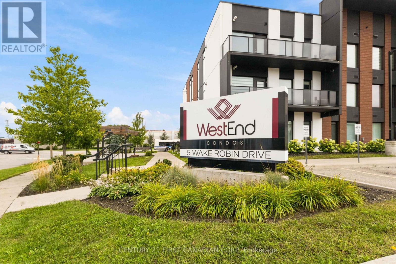 311 - 5 WAKE ROBIN DRIVE