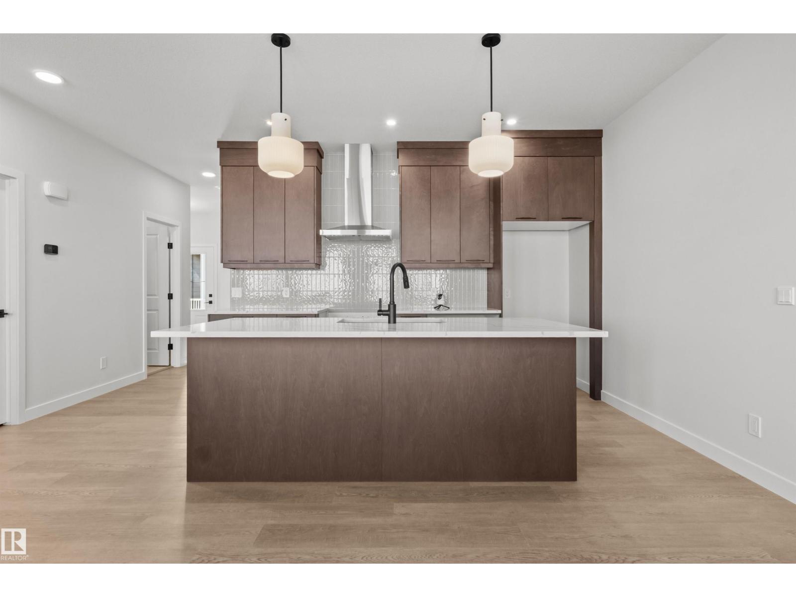 3408 126 ST SW