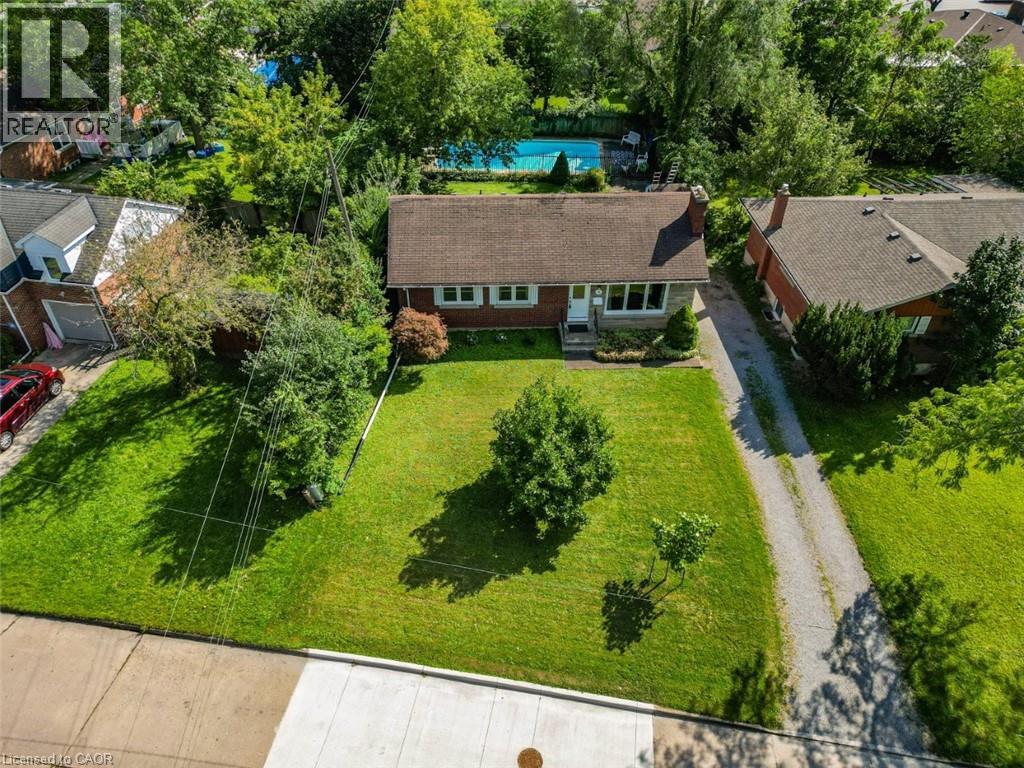16 BYRNE Boulevard