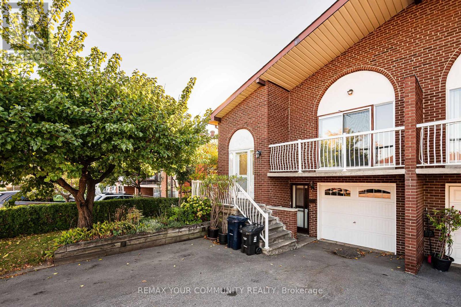 11 ANTHIA DRIVE