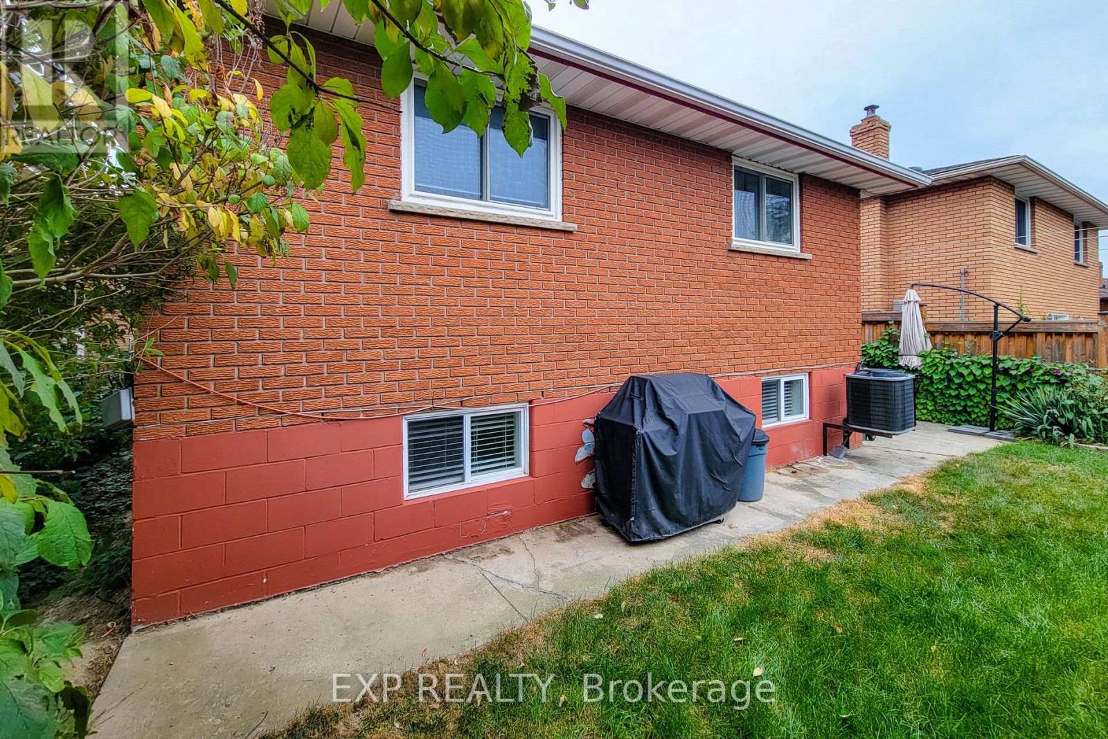 23 TARA COURT
