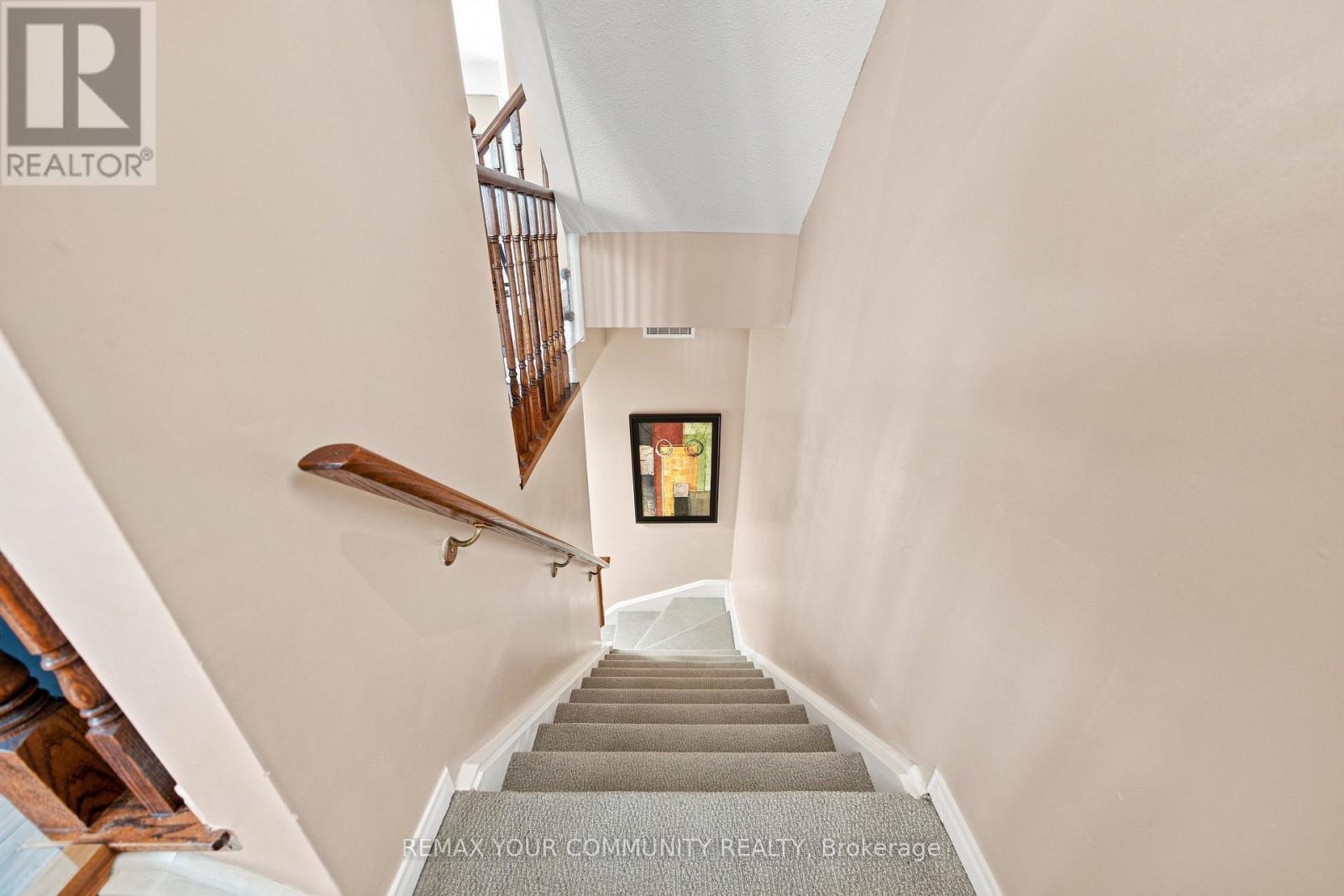 261 - 4975 SOUTHAMPTON DRIVE
