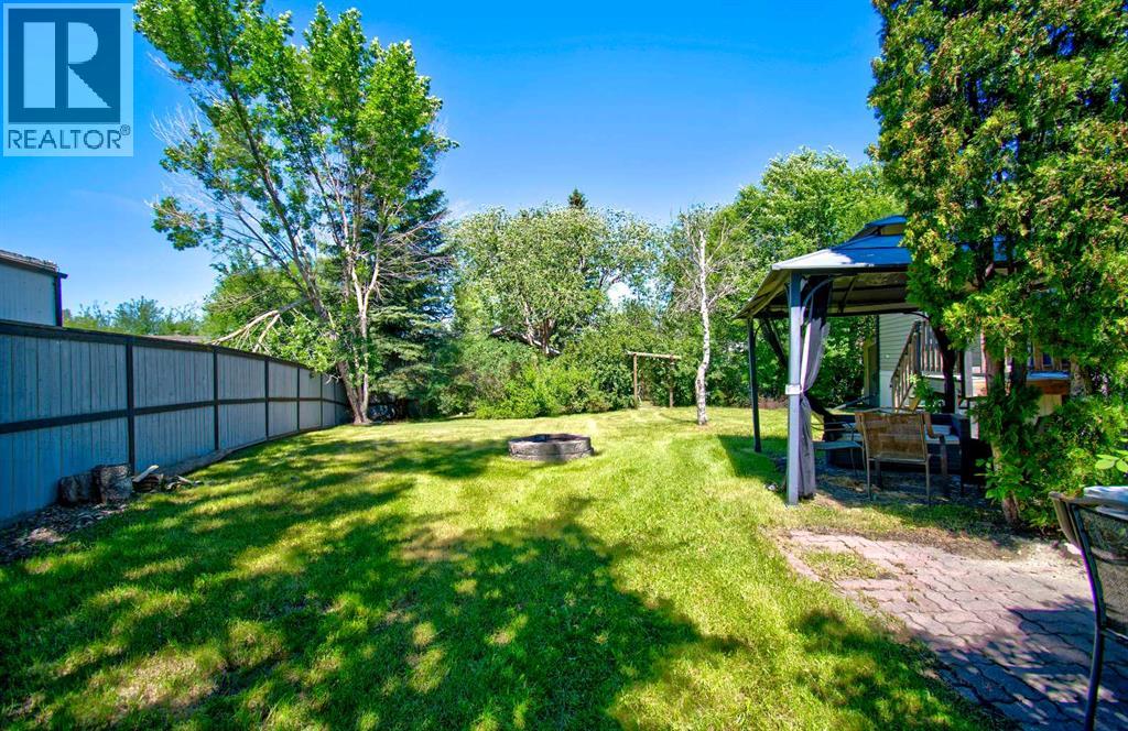 24 Spring Dale Court SE