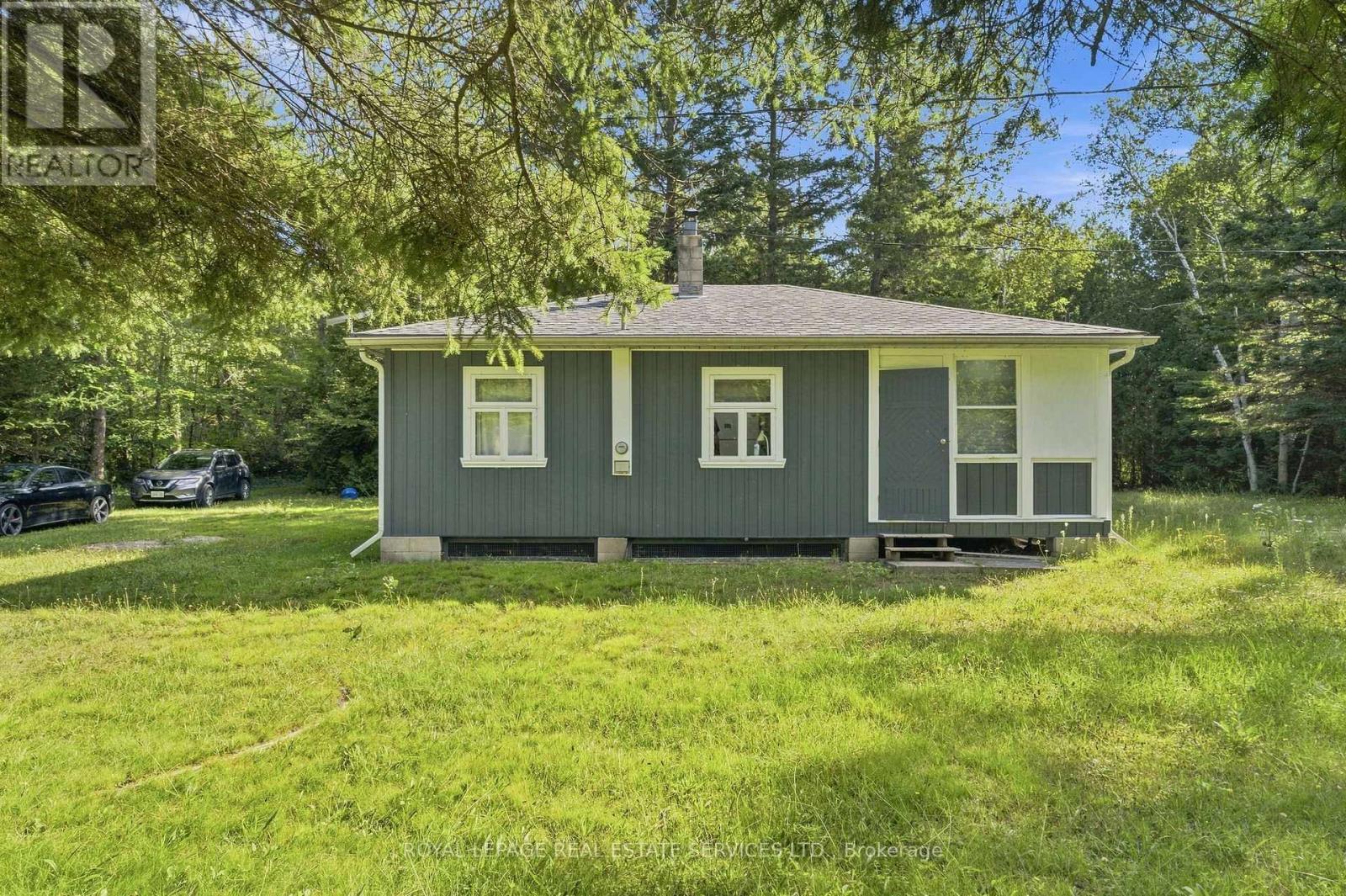 287 HURON ROAD