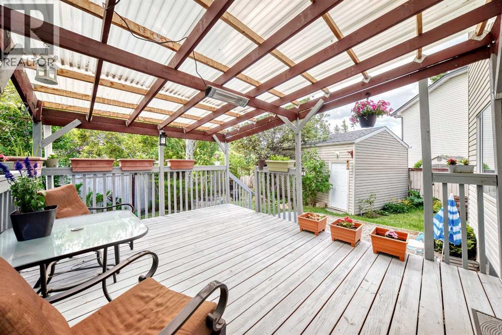 220 Shawbrooke Manor SW