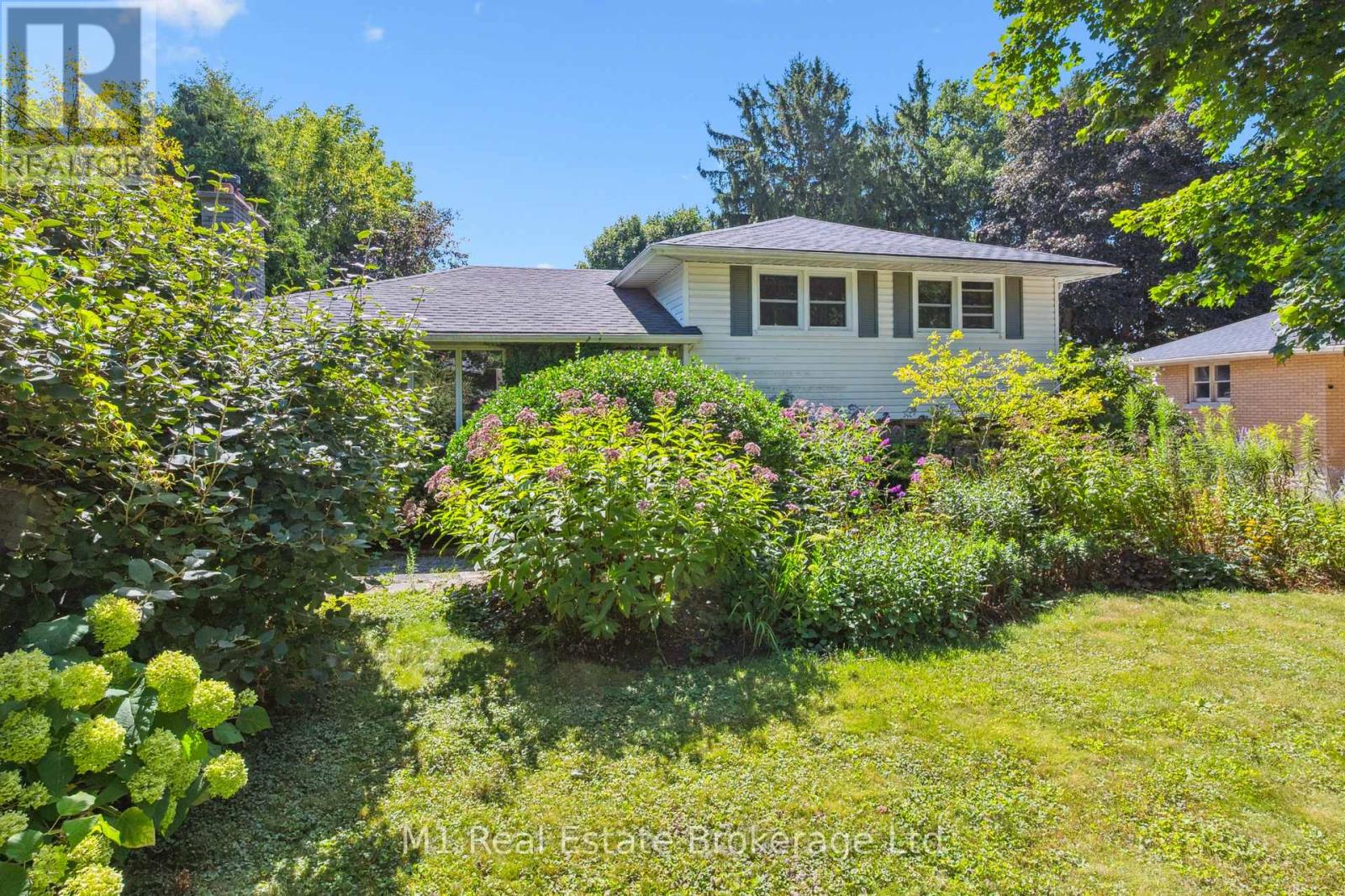 21 GLADSTONE AVENUE