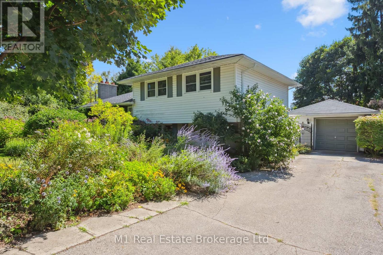 21 GLADSTONE AVENUE
