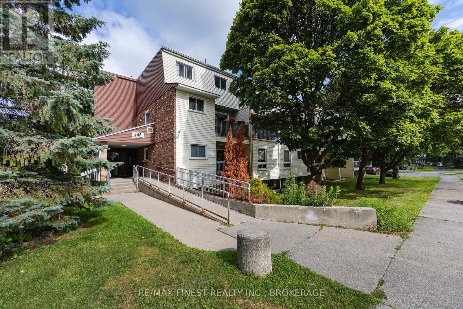 301 - 845 MILFORD DRIVE