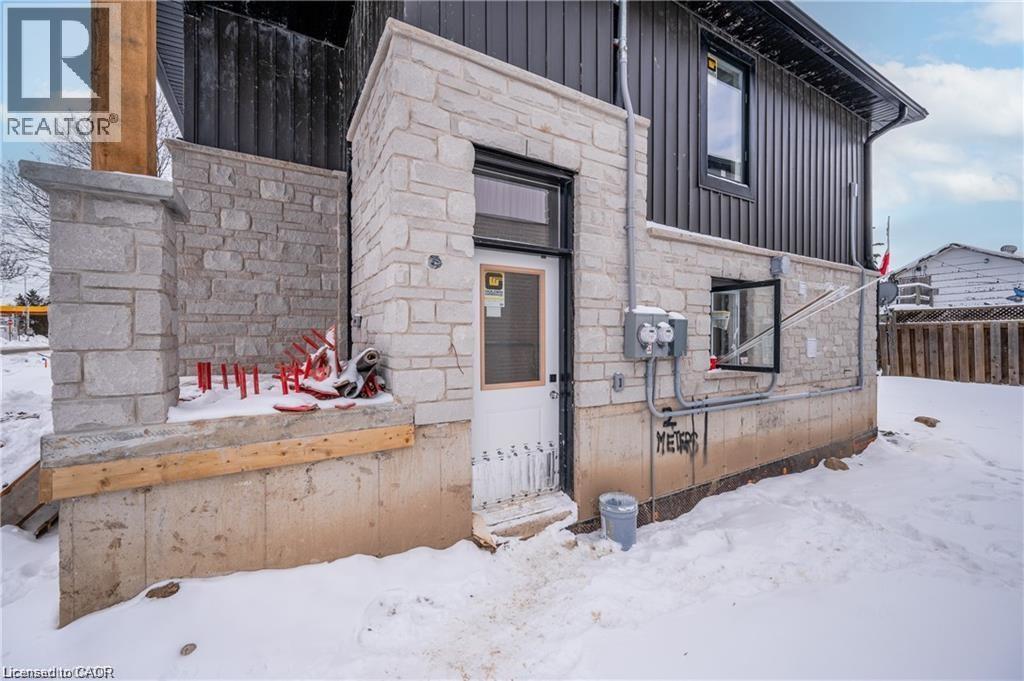 18 HINCKS Street Unit# B