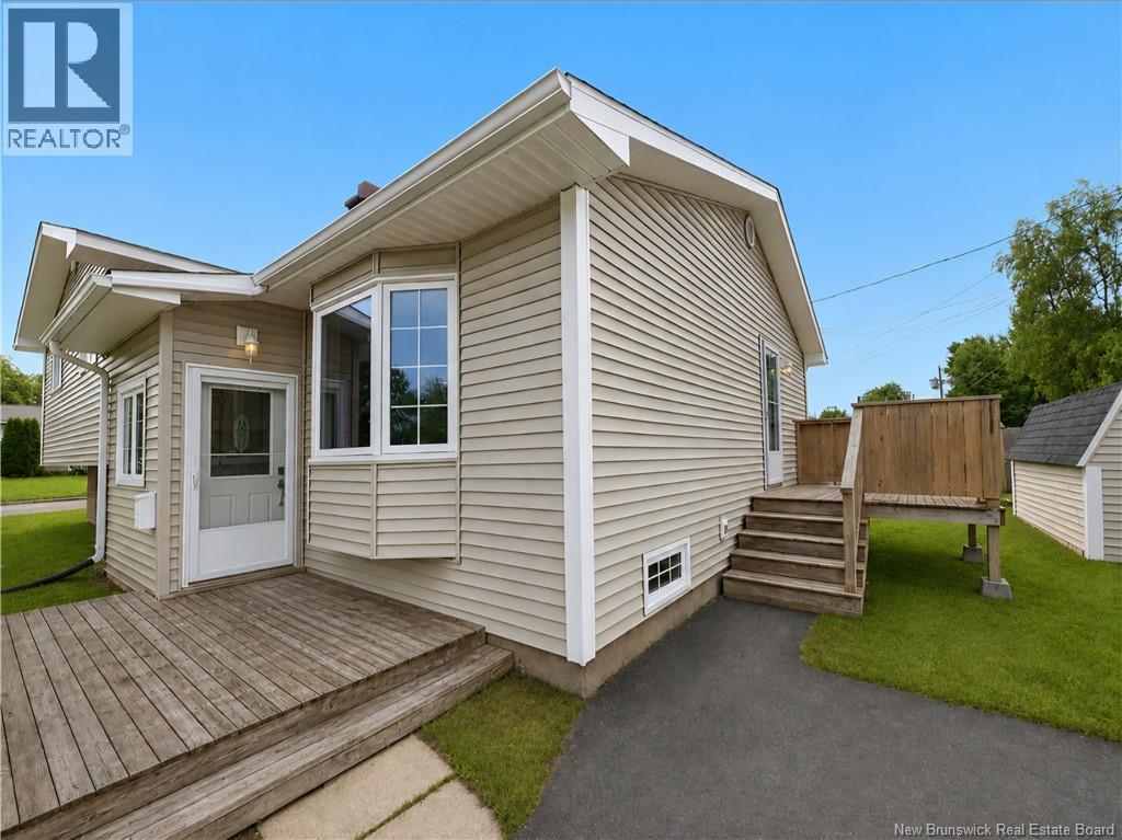 11 Pembroke Crescent - Photo 3