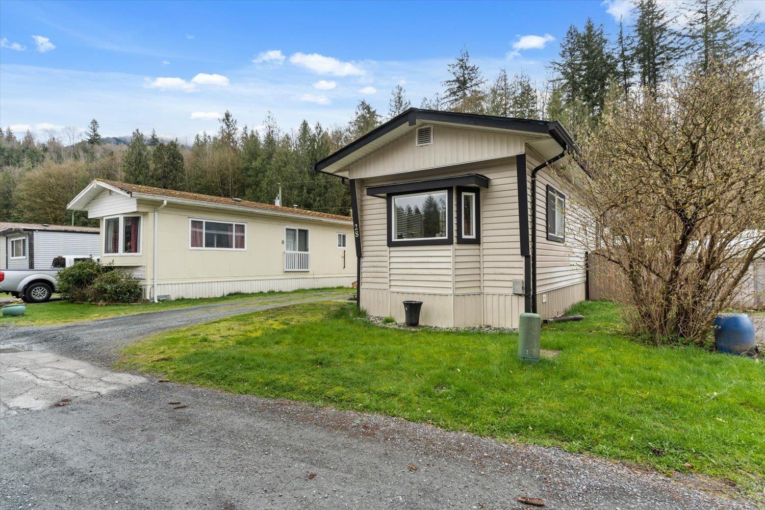 28 3942 COLUMBIA VALLEY ROAD, Cultus Lake East