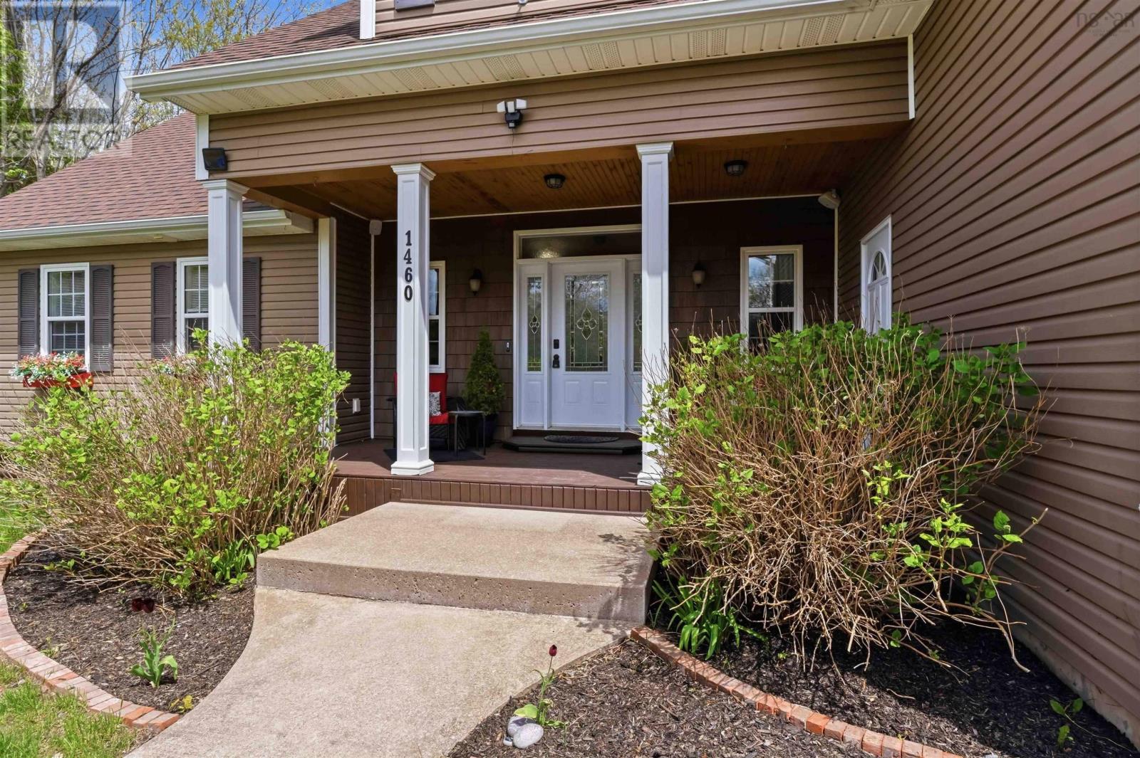 1460 Bridge Street - Photo 3