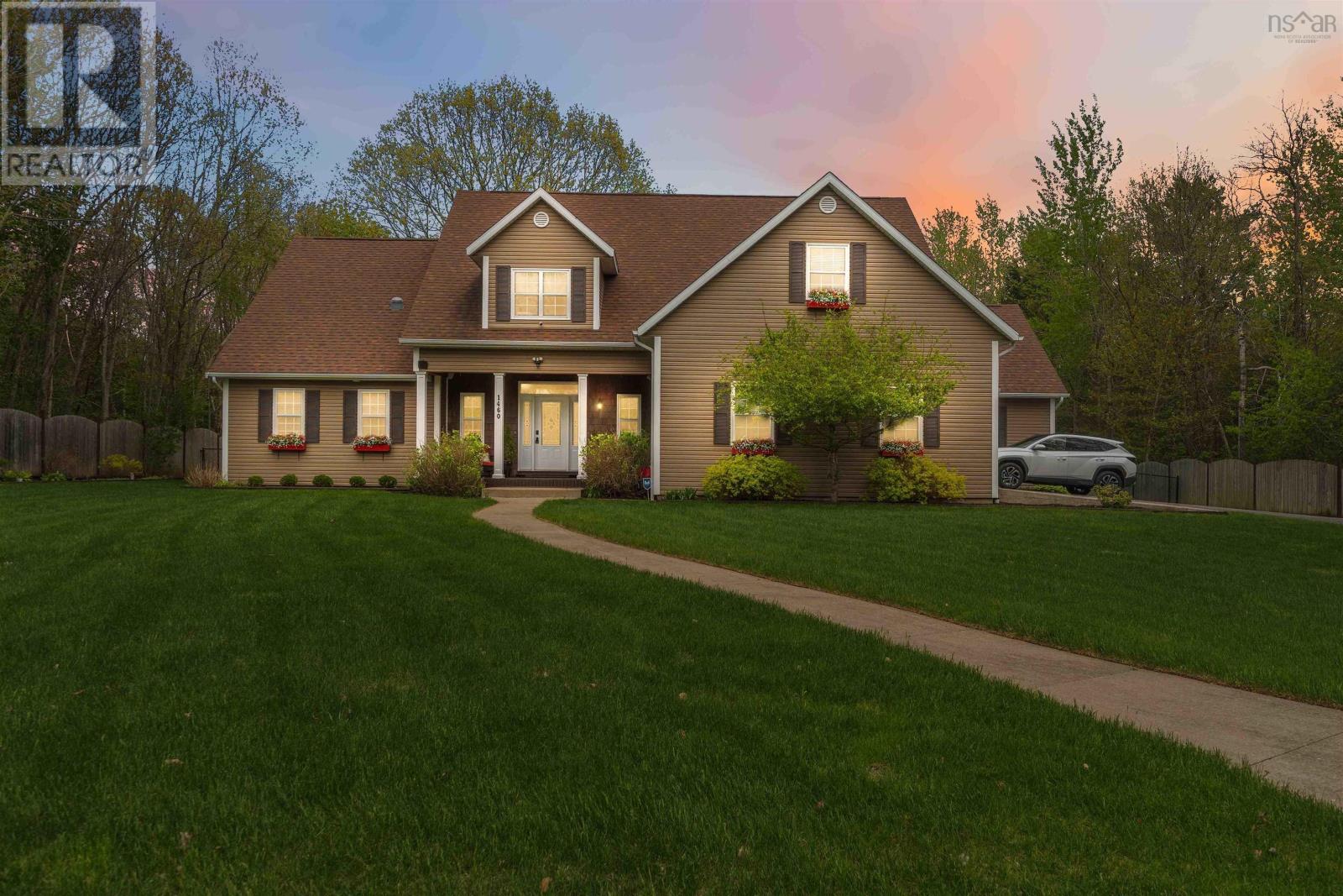 1460 Bridge Street - Photo 4