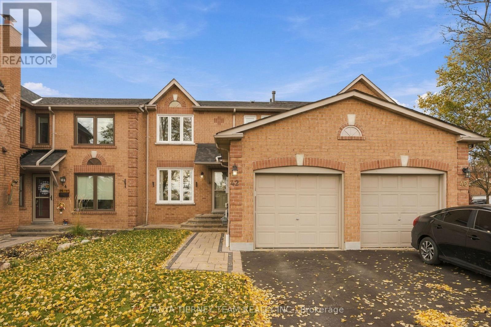 42 OLD COLONY DRIVE